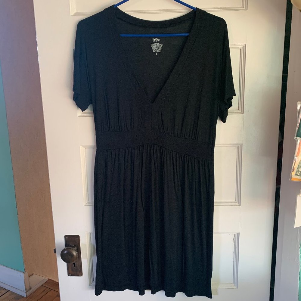 Massimo V-Neck Dress